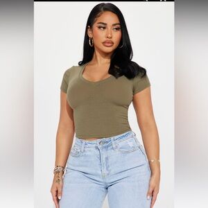 Fashion Nova Sade Ribbed Crew Short Sleeve Top Shirt Olive Green Medium Women